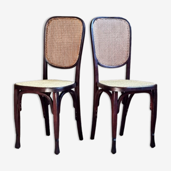 Paire chaises bistrot viennoises en bois courbé début XXe