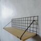 Étagère murale vintage style Tomado avec grille et tablette