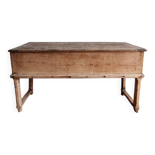 Ancienne maie en bois massif