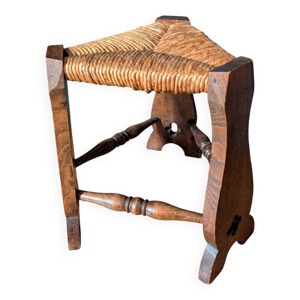 Tabouret triangulaire