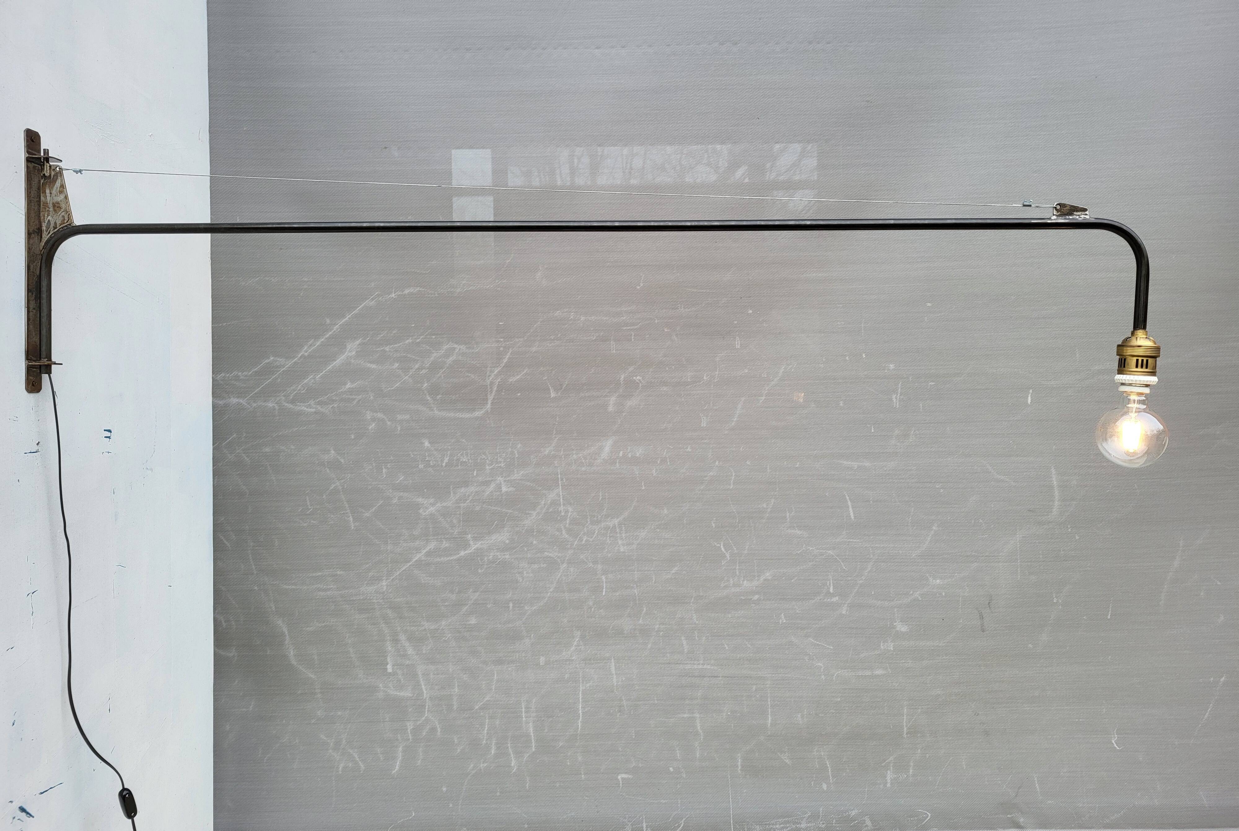 JIB180 workshop bracket wall light