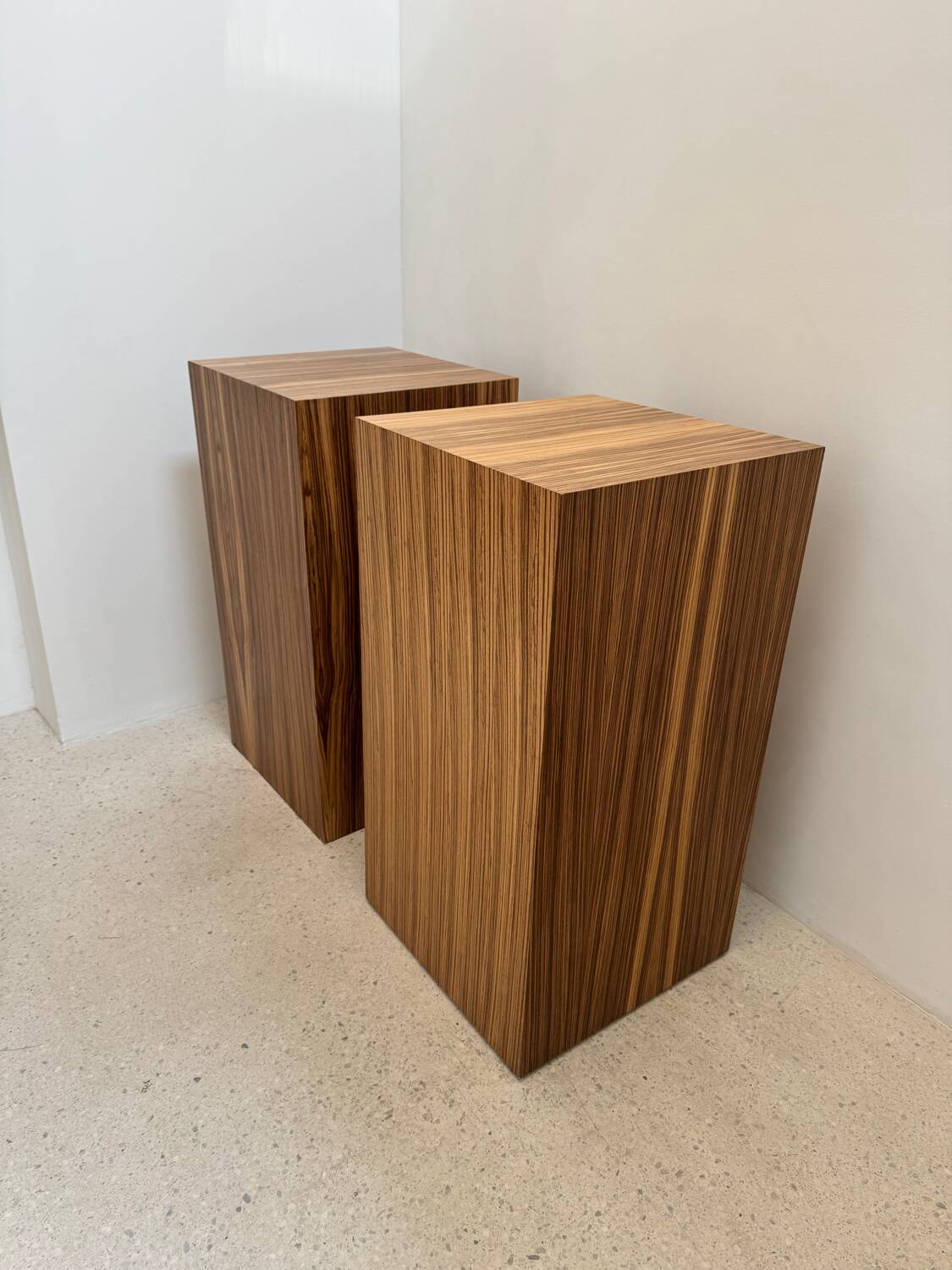 Wooden podium / case