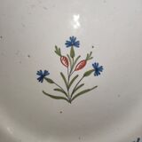 Old plate in earthenware of Nevers eighteenth Century with chantourné edges