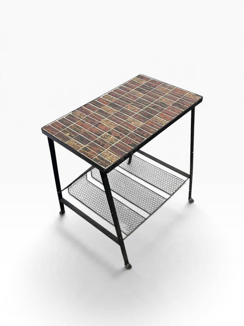 Vintage metal side table/plant table with ceramic accent