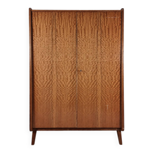garde-robe vintage en