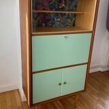 Green and wood secretary