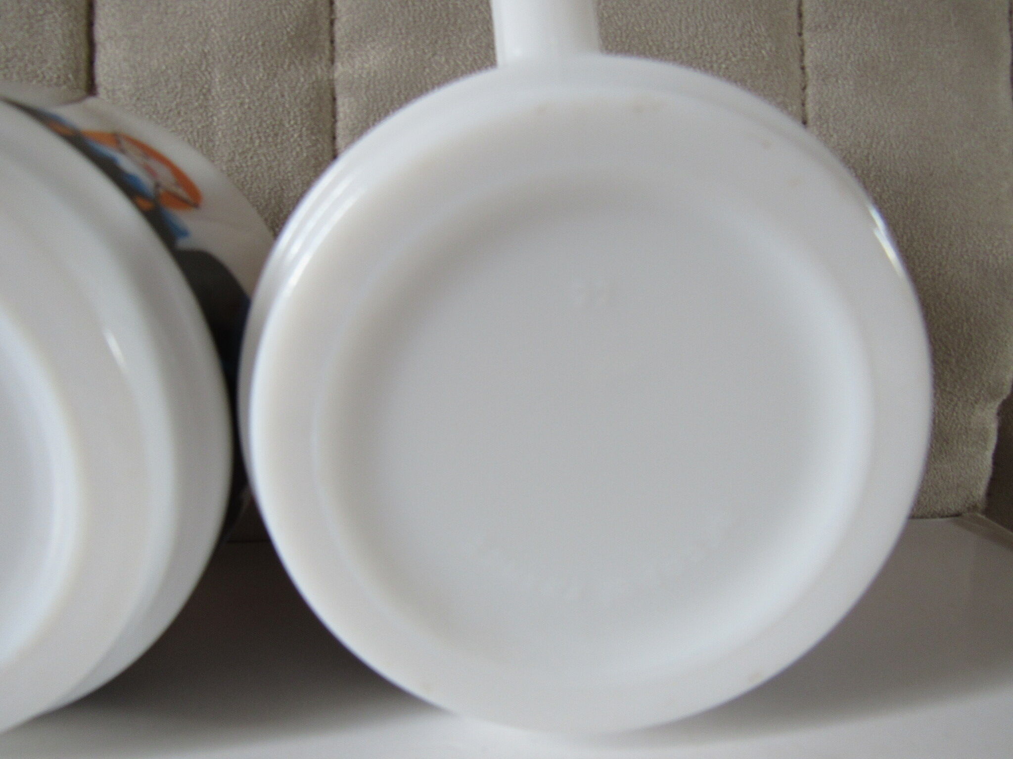 Vintage coffee cup Arcopal patterns family characters