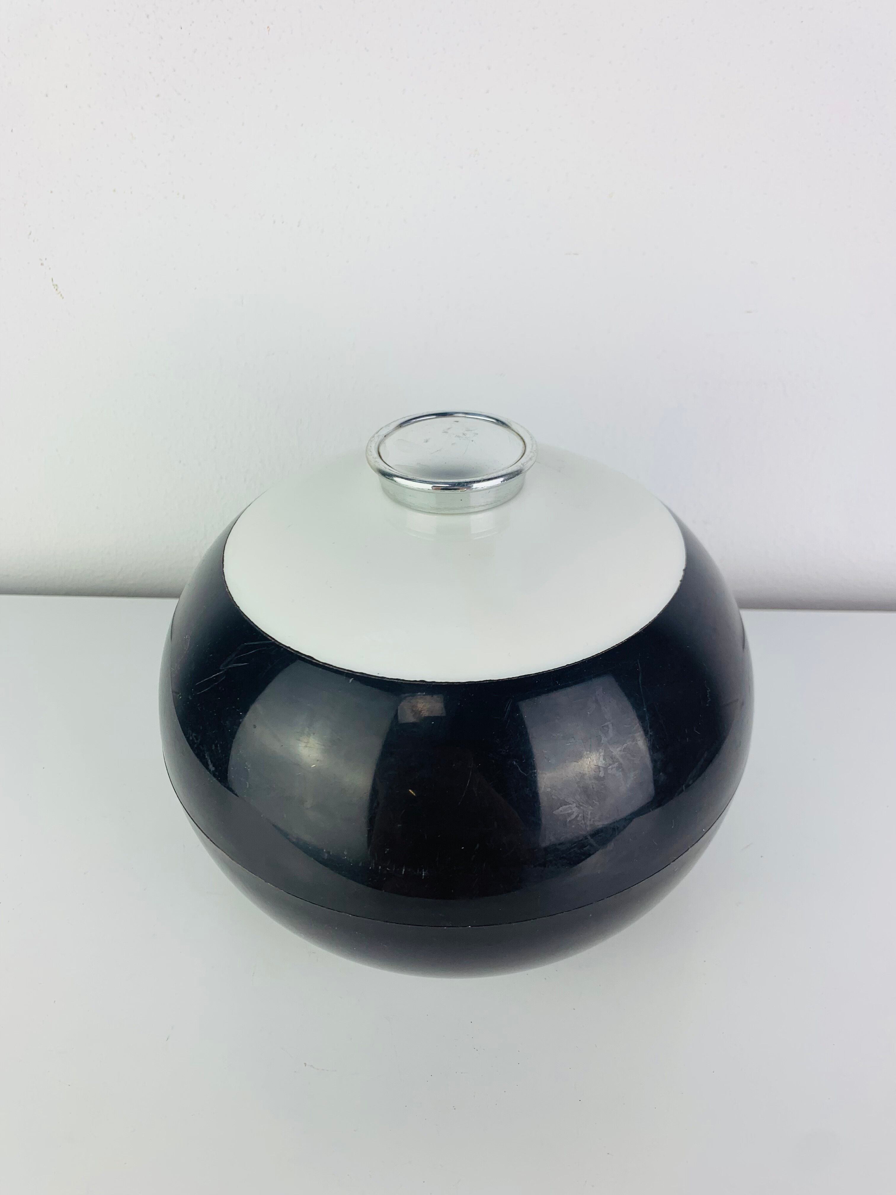Seventies vintage ice bucket ball