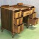 Bureau anglais Art déco en loupe de noyer
