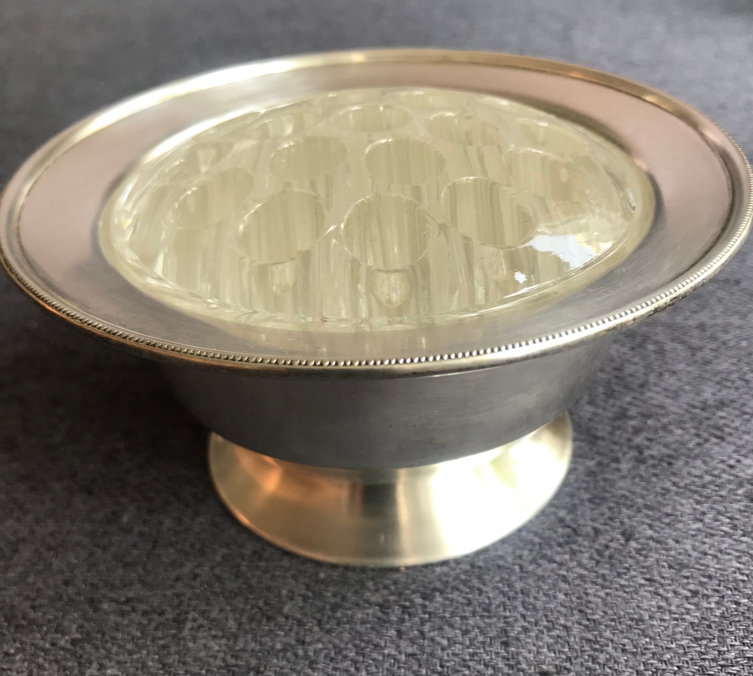 Vase flowers house Christian Dior