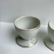 Trio de coquetiers blancs liseré doré années 50