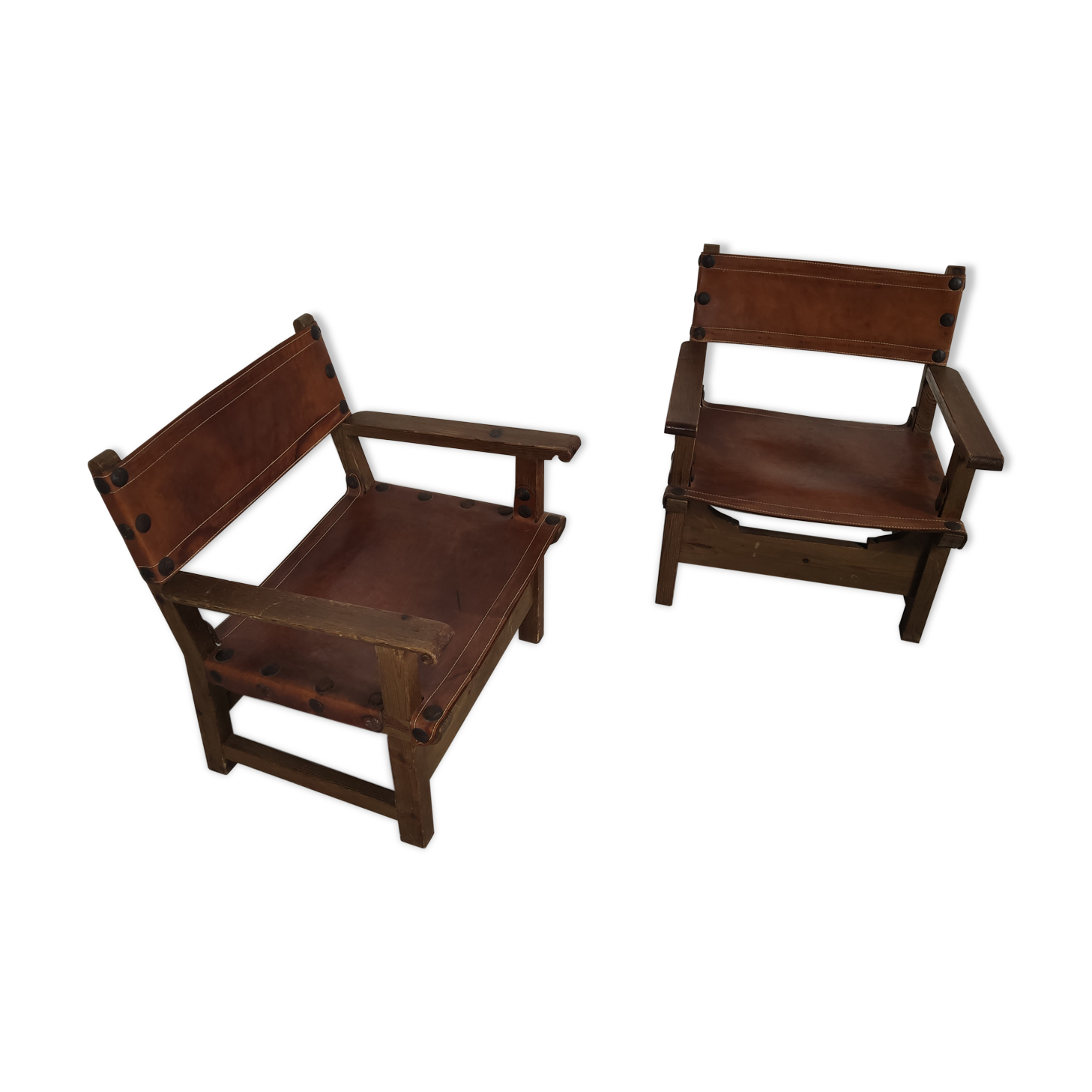 Pair of Spanish vintage leather armchairs 1920/1930