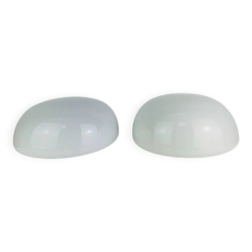 Paire d’appliques demi-sphère en opaline blanche, Italie 1960