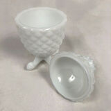 Boite en opaline blanche, forme ananas