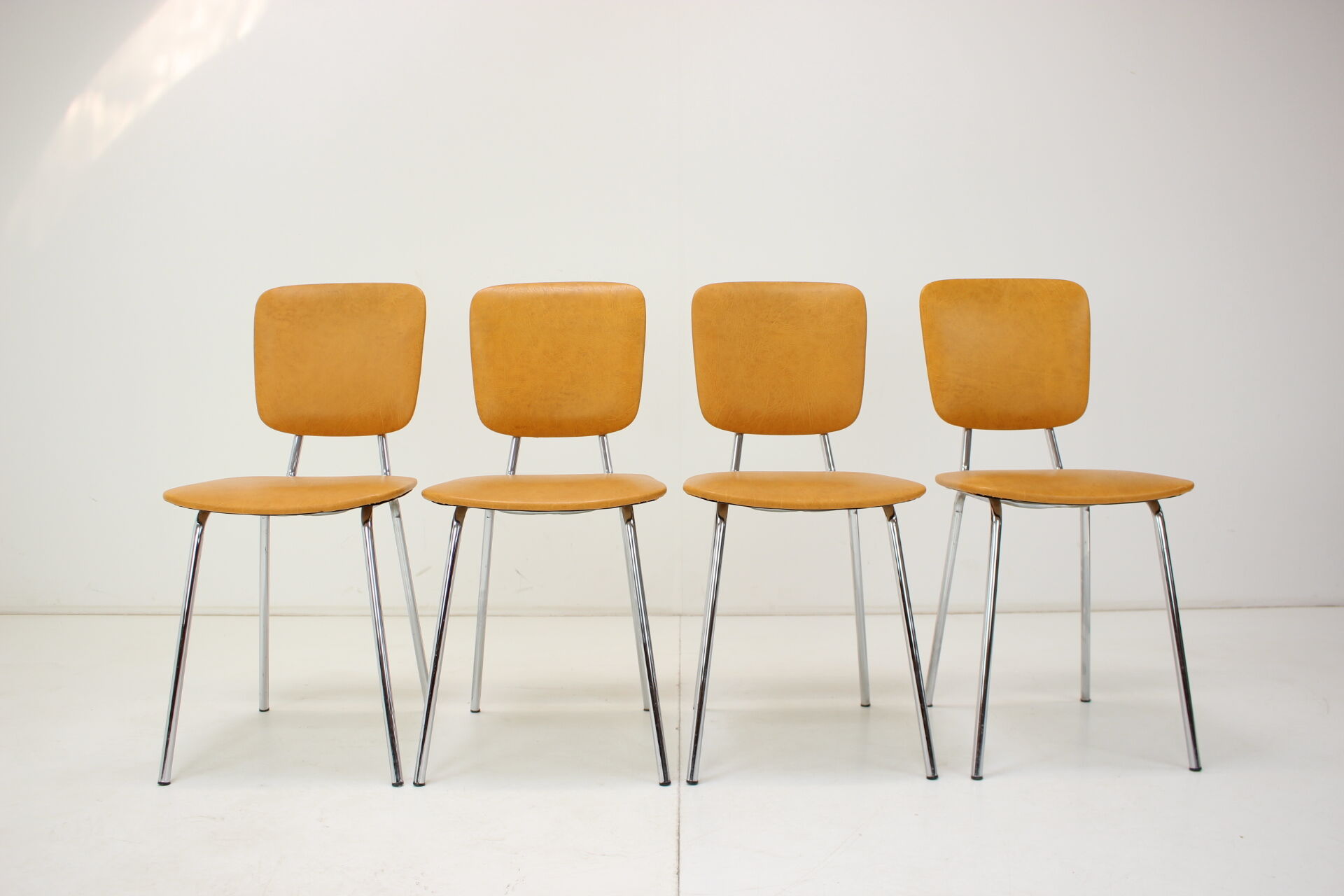 1970s Set of Four Dining Chairs, Czechoslovakia