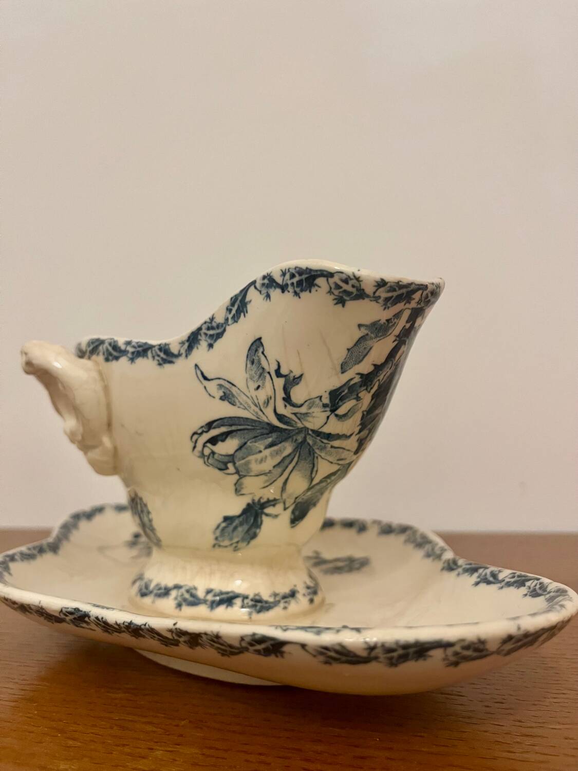 Gien iron earth sauce boat