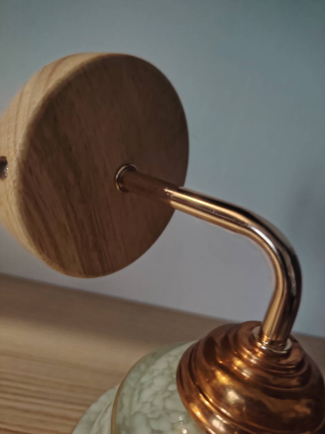 Clichy Art Deco glass wall lamp