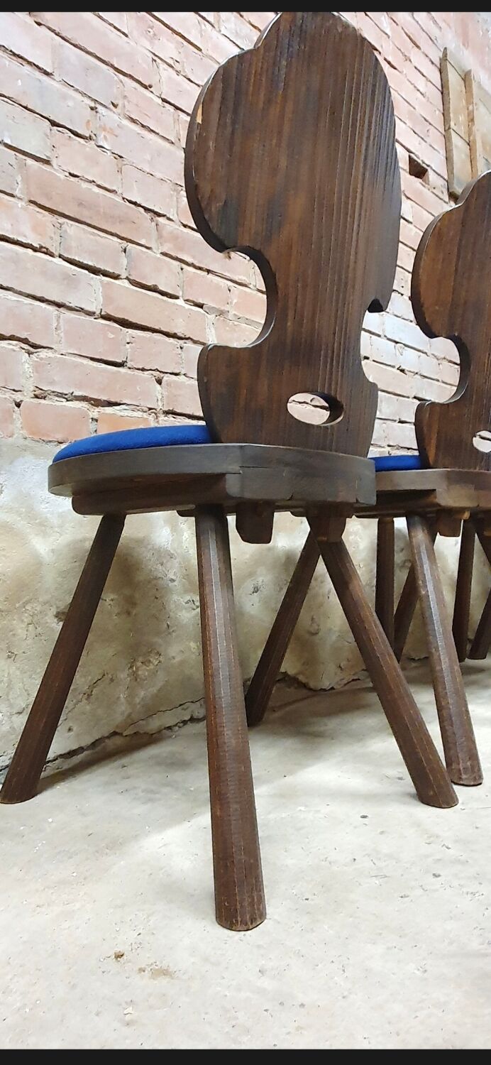 Lot of 6 vintage brutalist chairs from the 1970s.