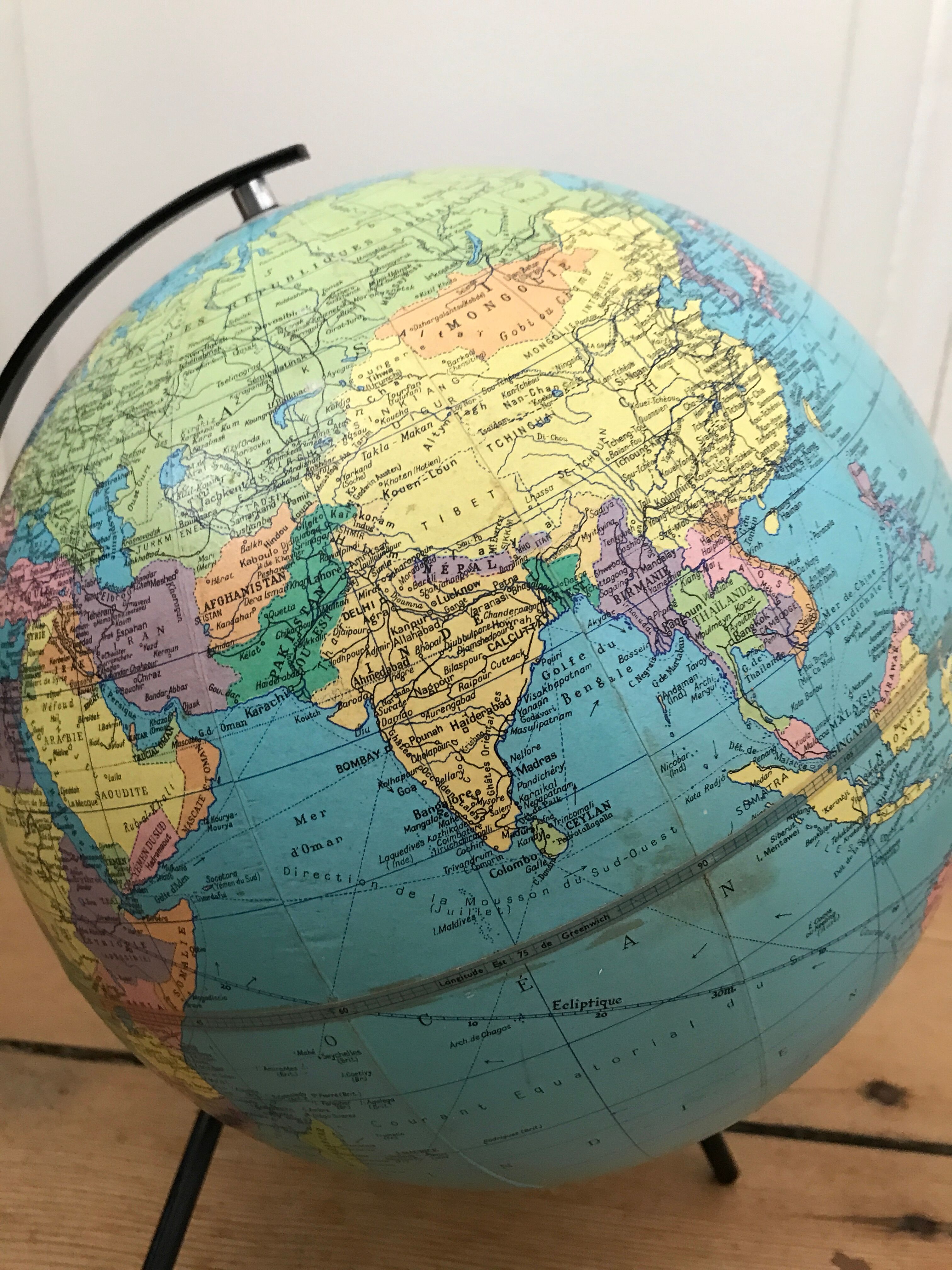 Globe Taride year 1969