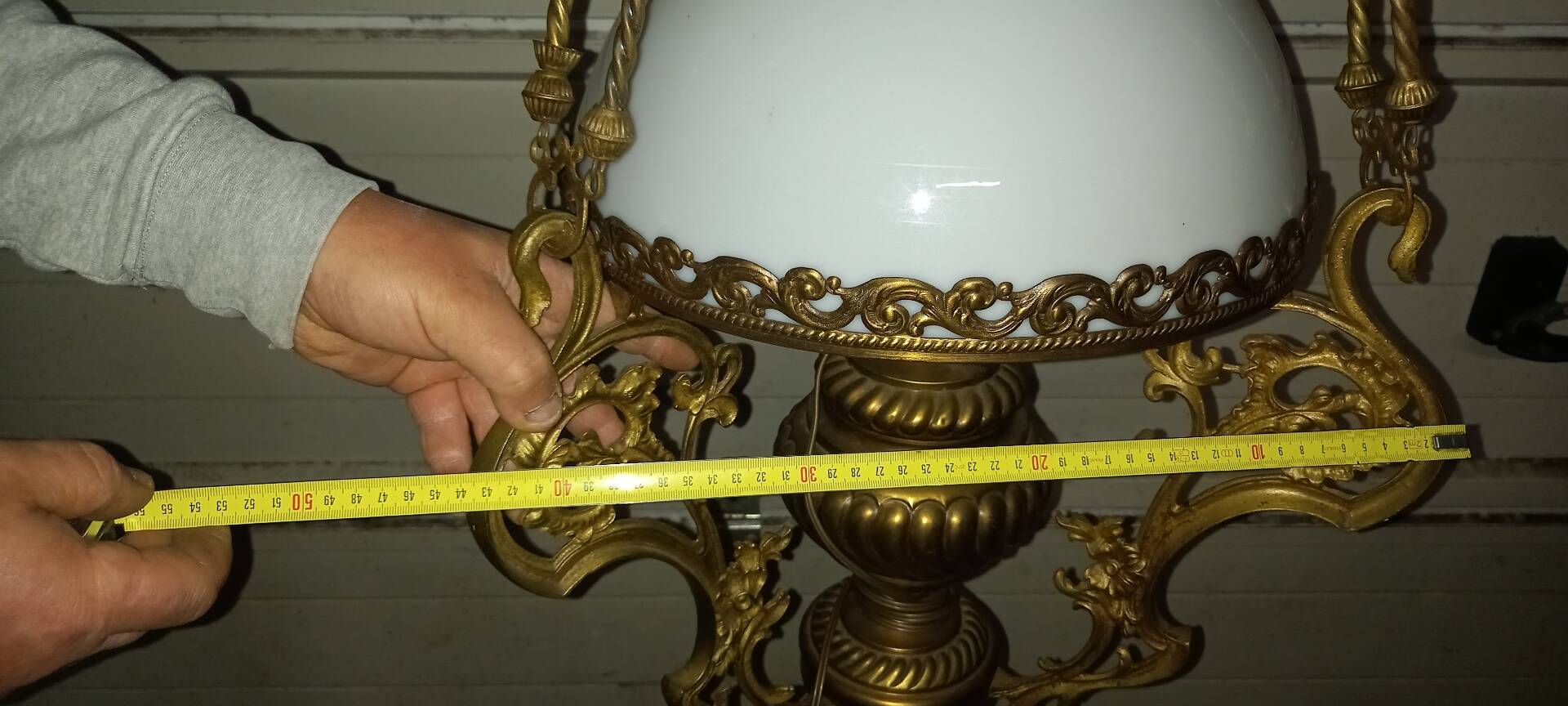 Ancienne suspension en bronze