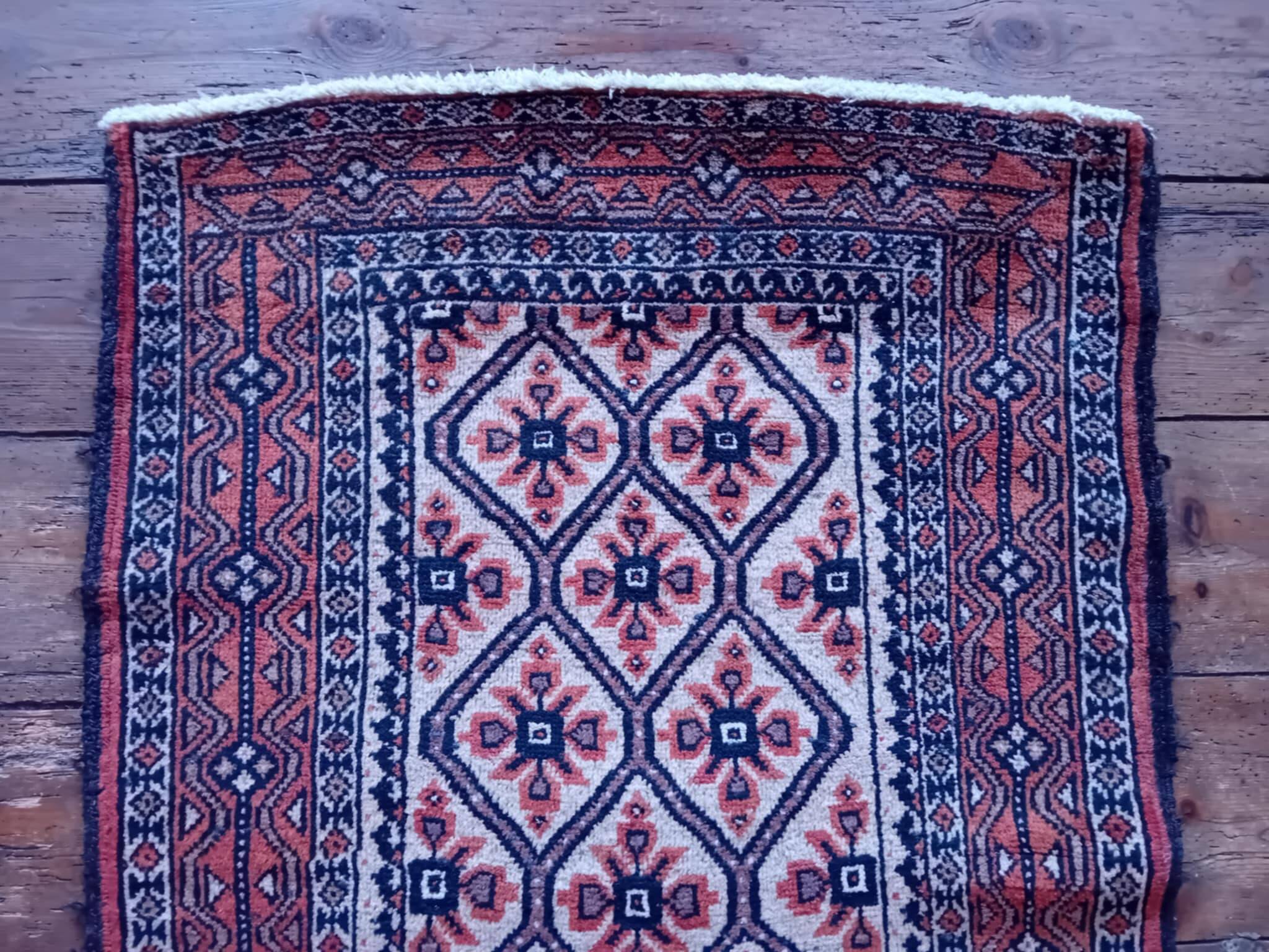 Handmade Persian Beluch Rug 144x77cm