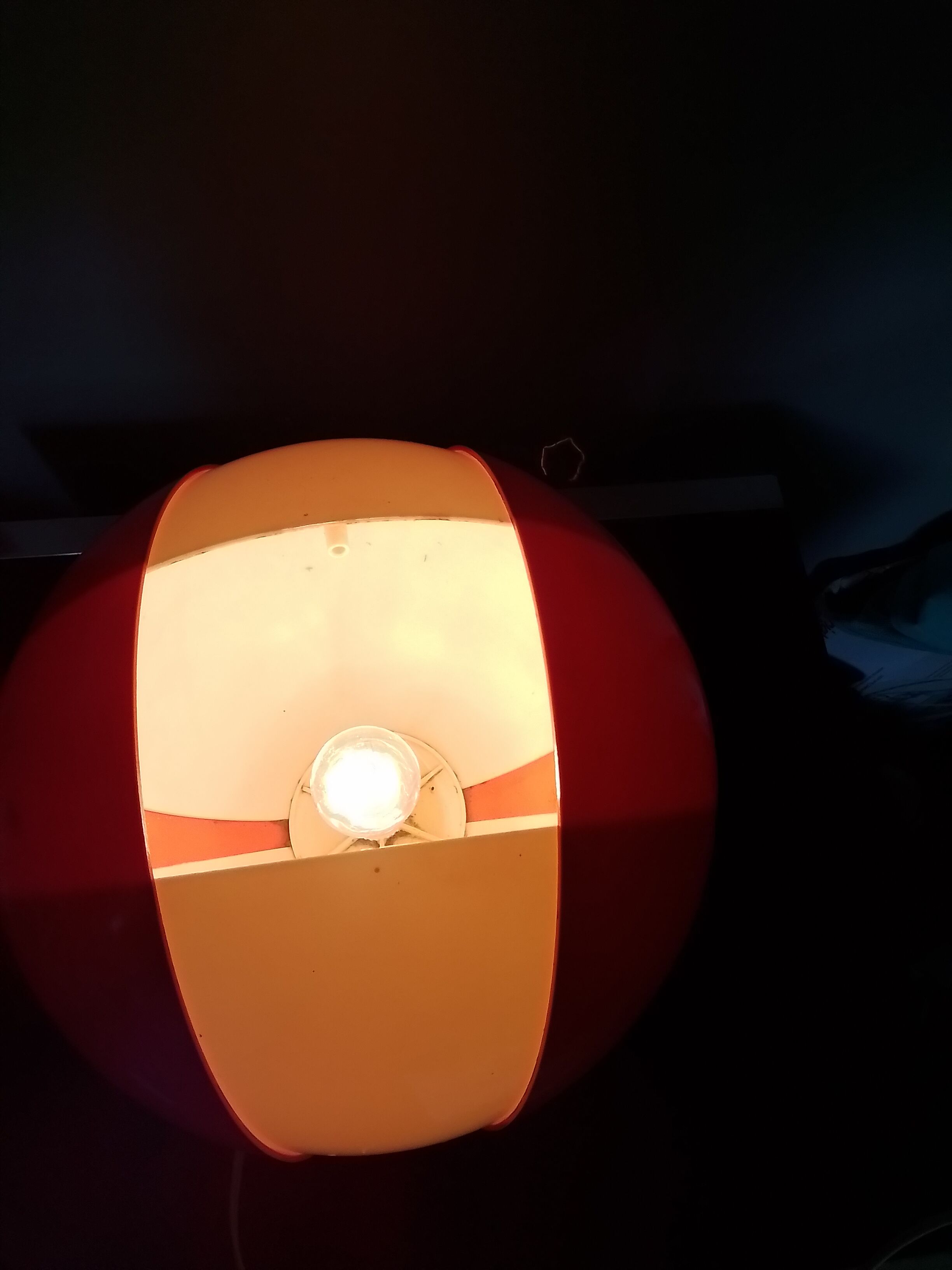Lampe tulipe des annees 70