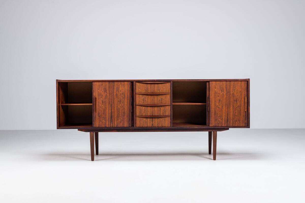 Scandinavian symmetric sideboard in rosewood Denmark 1960