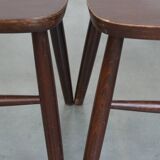 Set of 4 wooden vintage in English style Windsor slat chairs from the 70s.