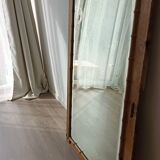 Beveled mirror