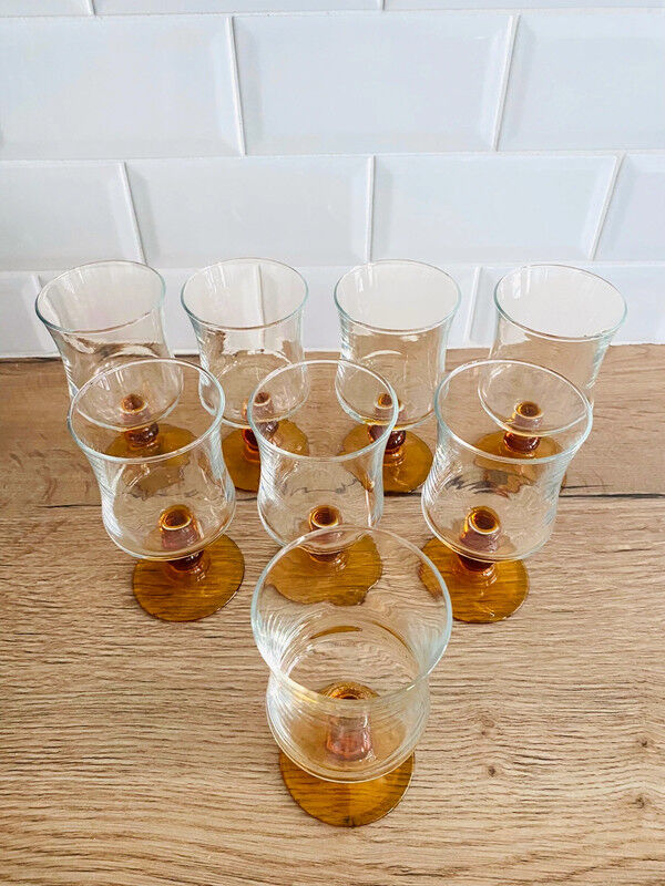 8 Luminarc stemmed glasses