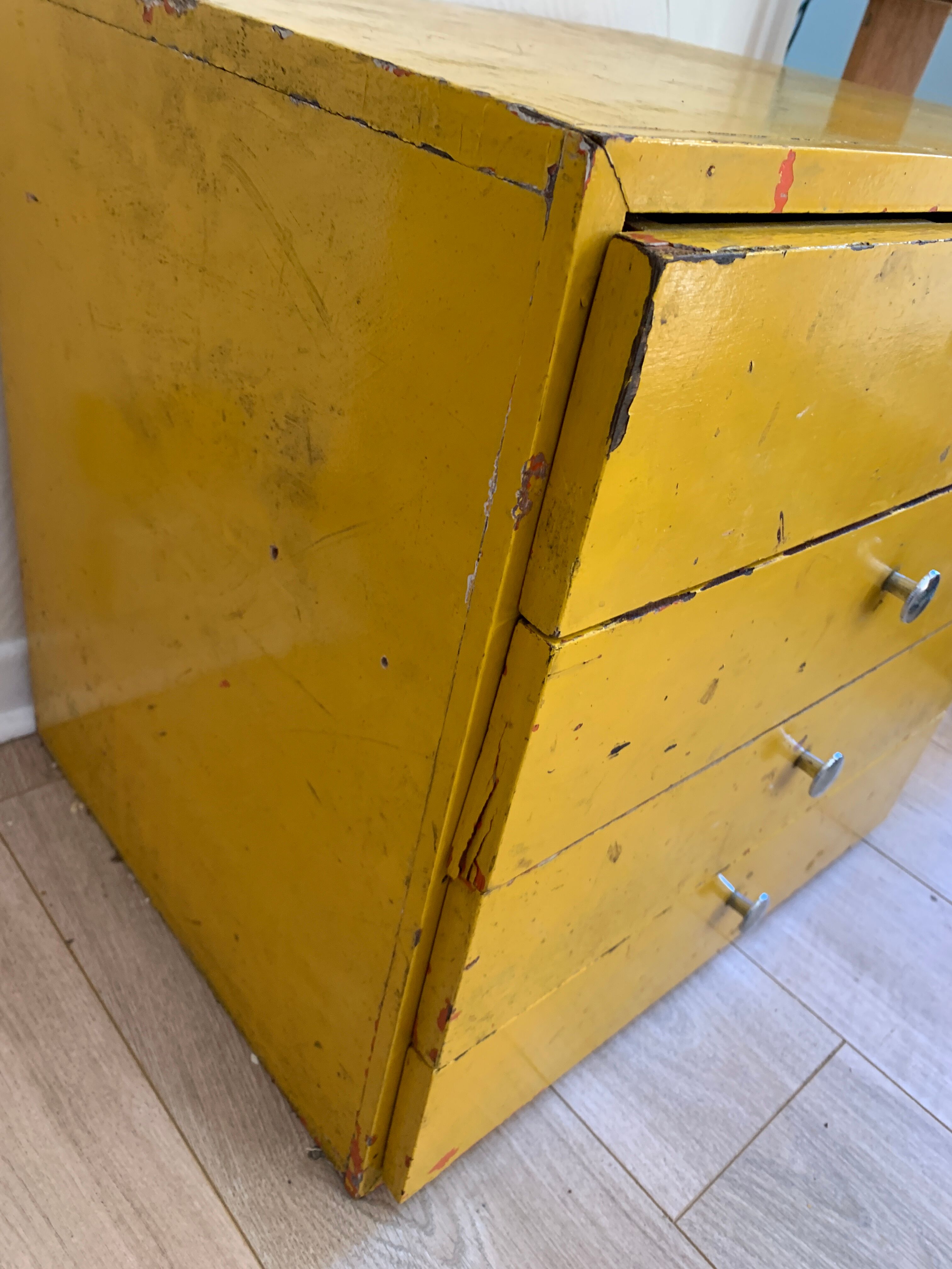 Furniture 4 drawers
