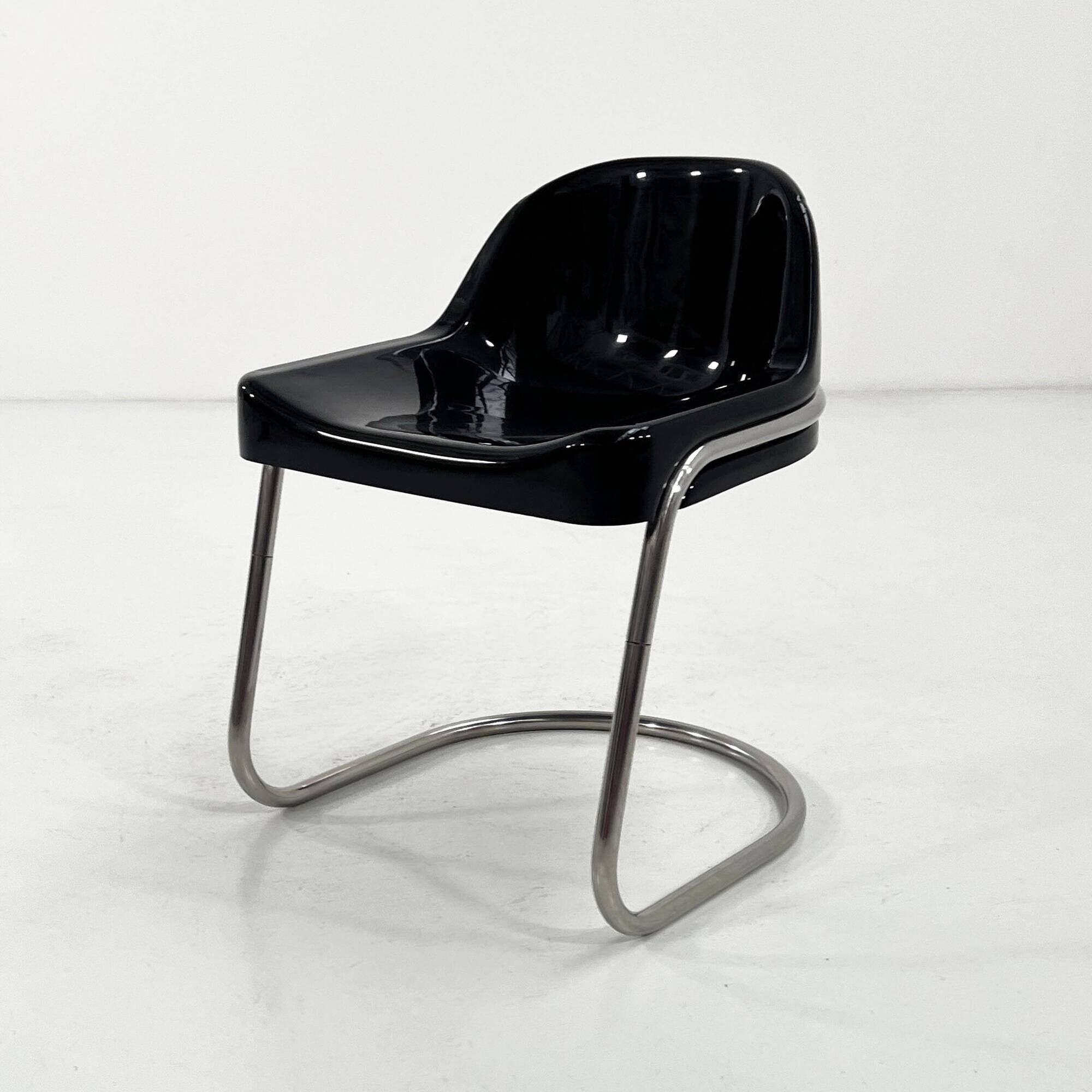Orix Black Chair by Vittorio Parigi and Nani Prina for Molteni, 1970