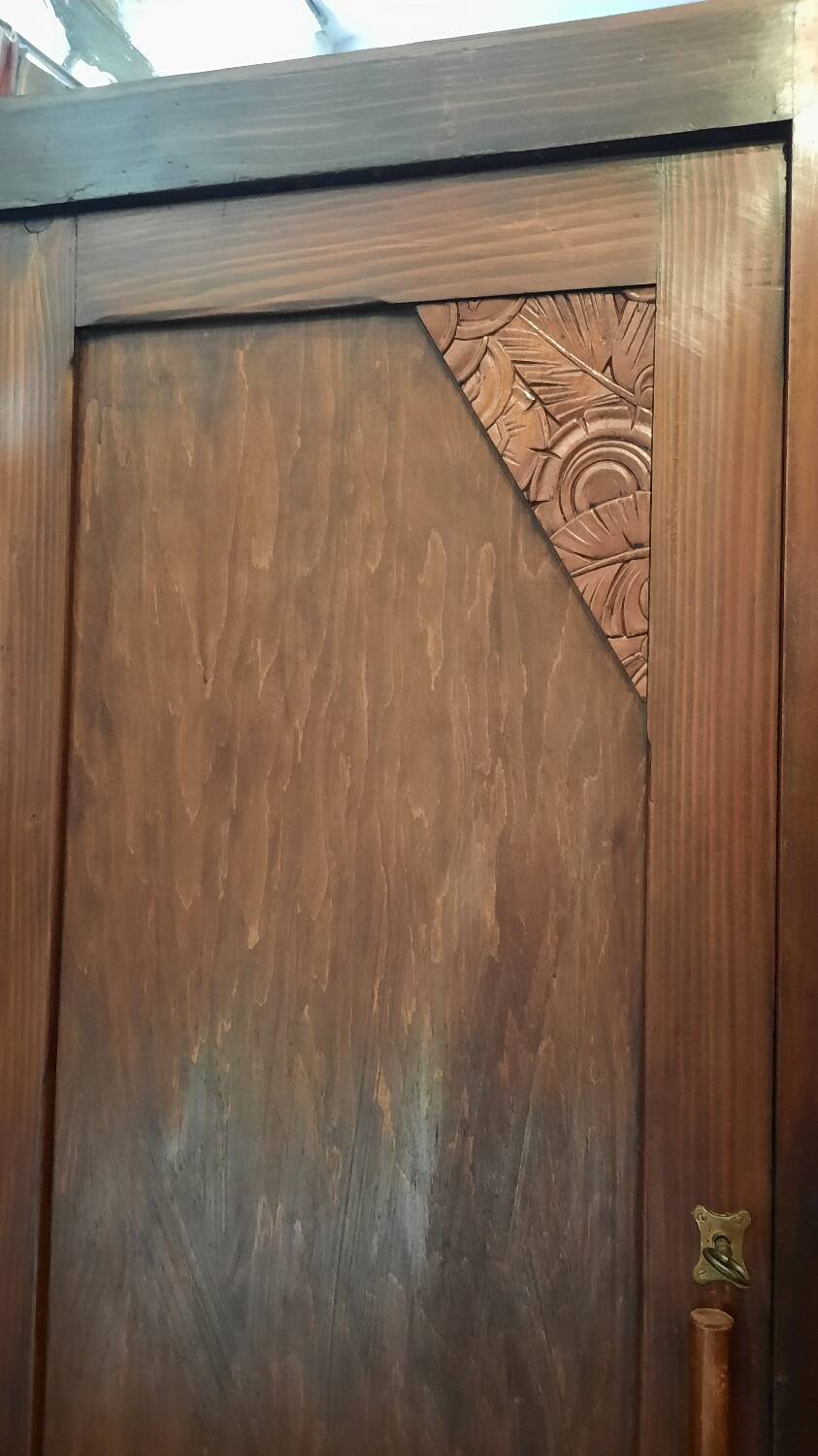 Asymmetrical Parisian wardrobe