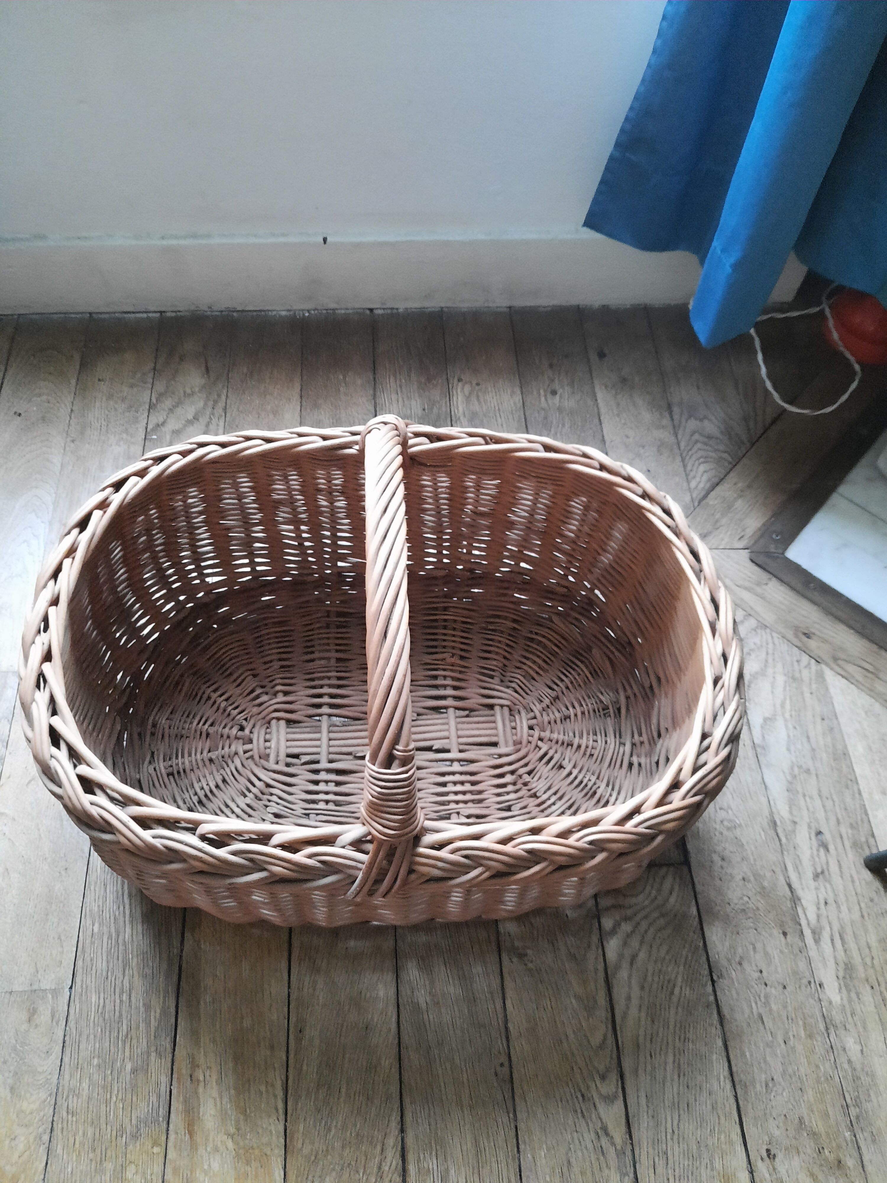 Wicker basket