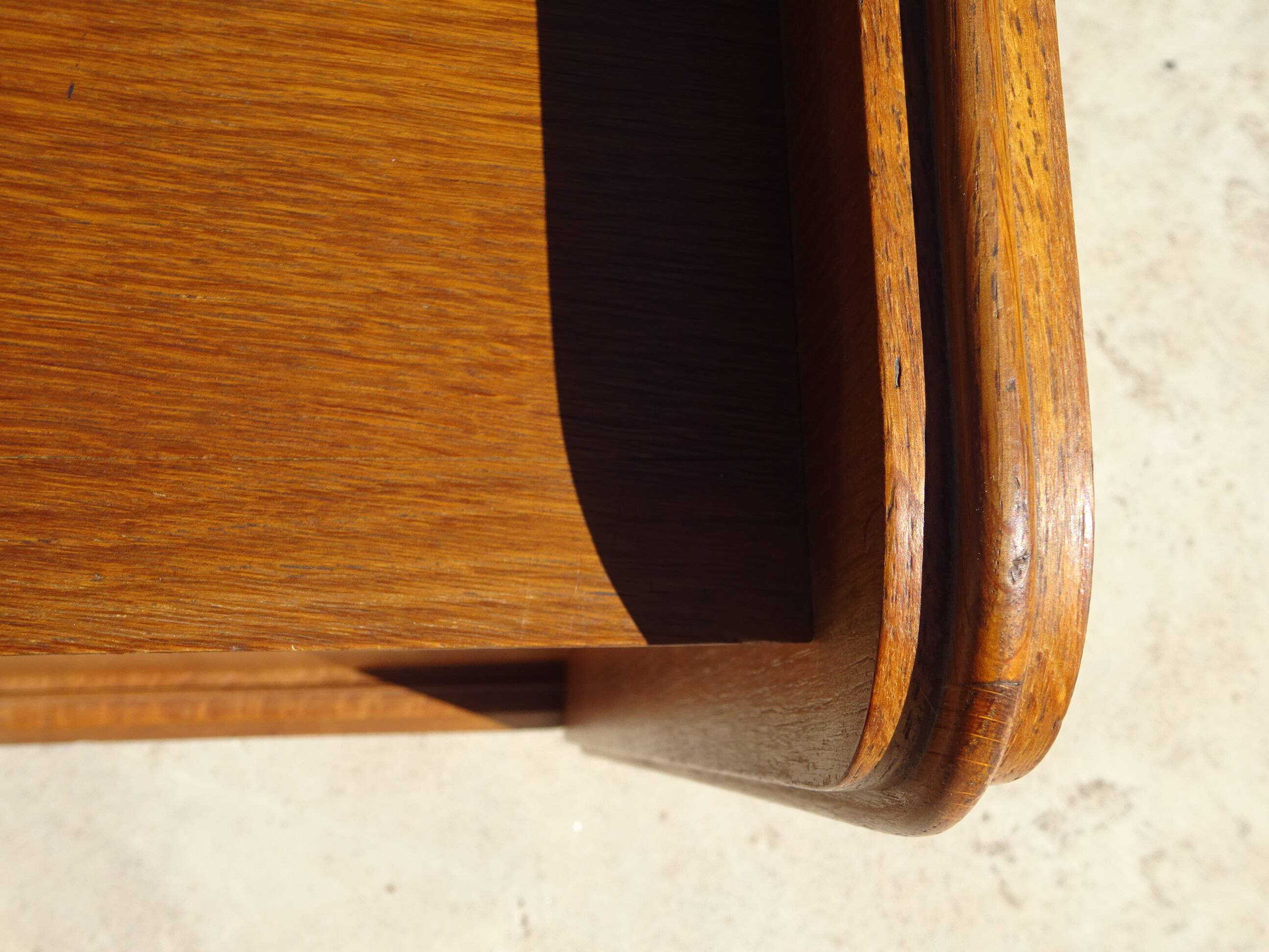 Enfilade vintage aux pieds compas par SAM