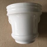 Porcelain pot cover of Paris