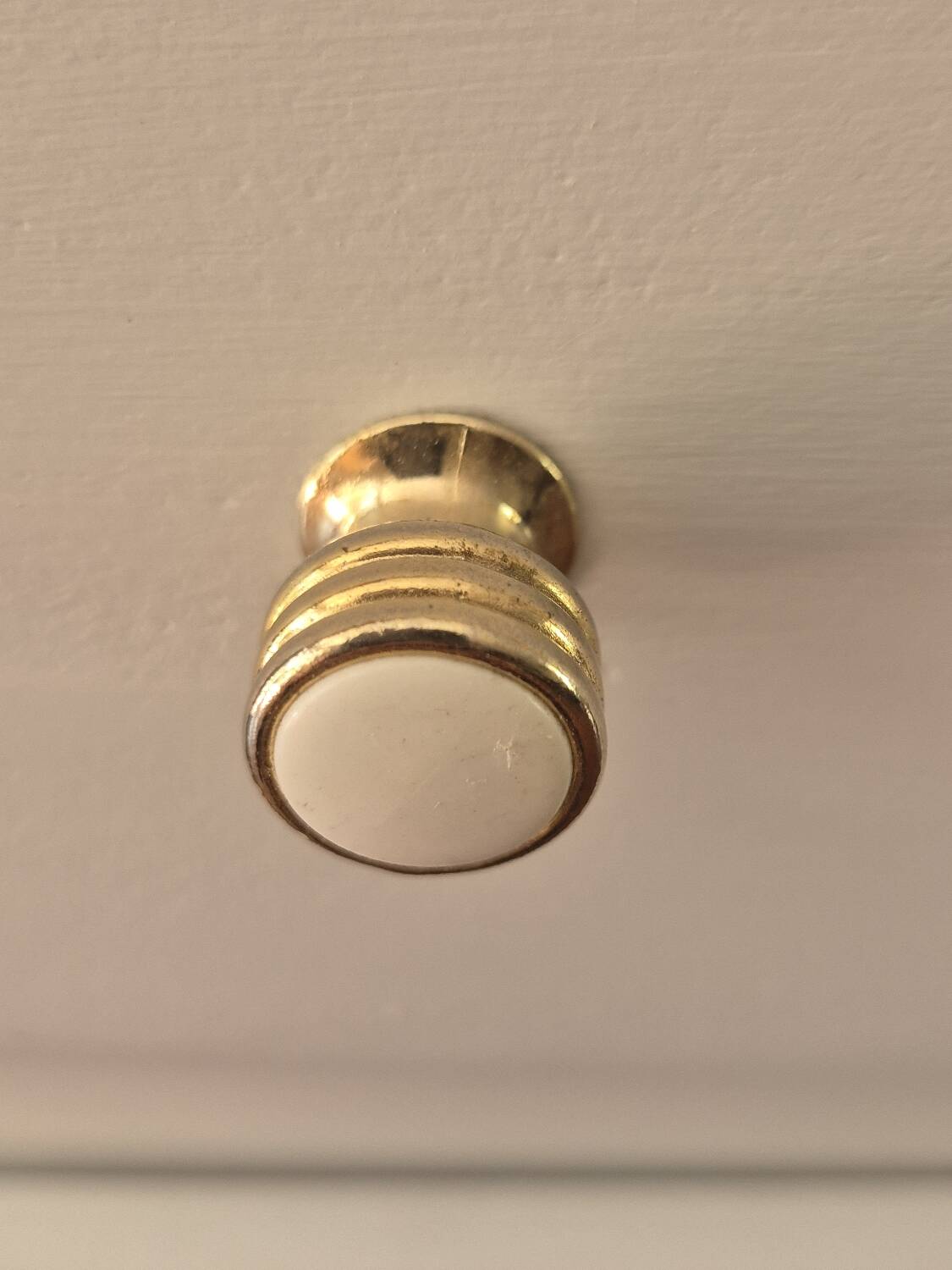 Vintage chest of drawers