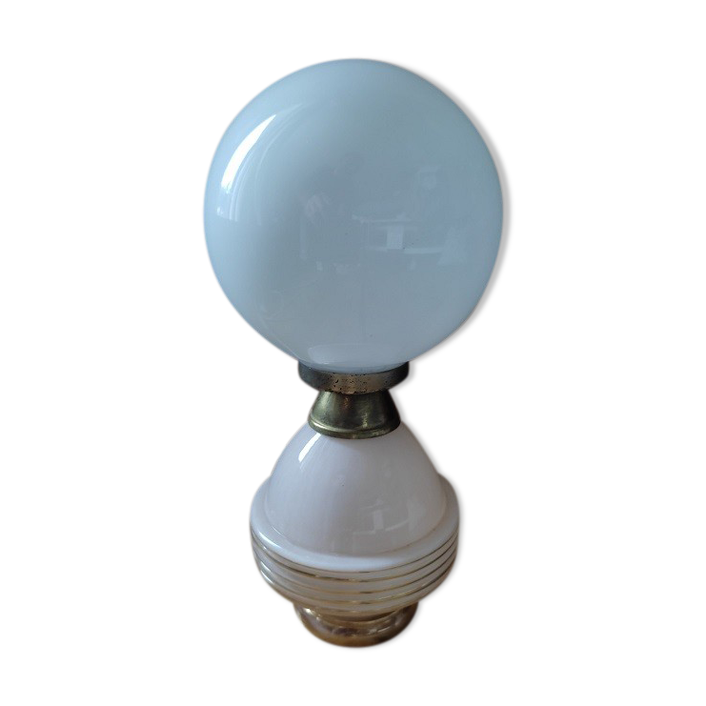 Lampe chevet base art déco rose globe opaline