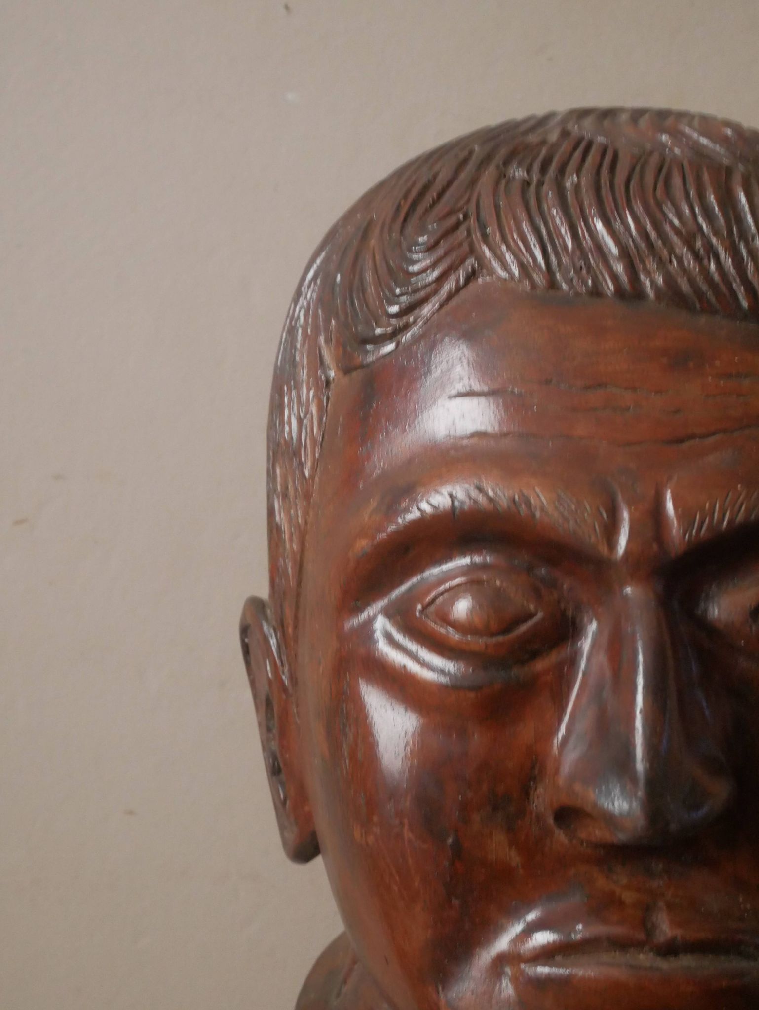 Kanak head wooden sculpture New Caledonia handmade object tribal ethnic marotte face