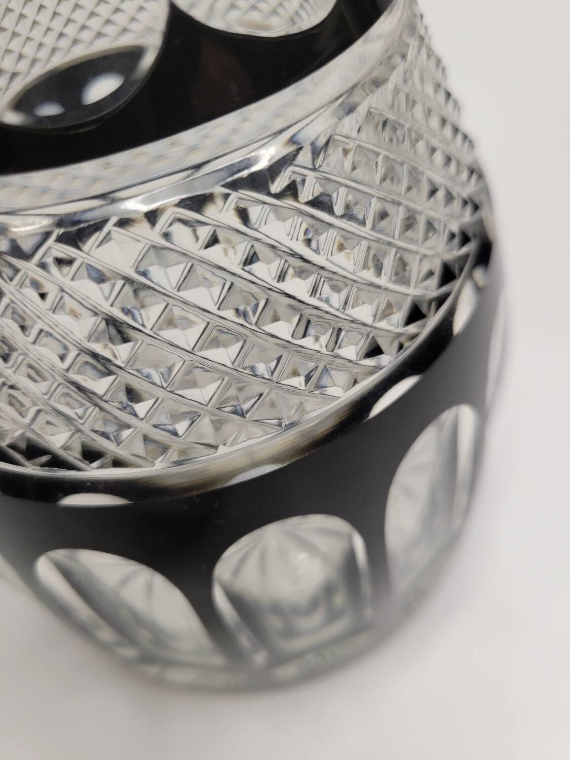 Service "Pénombre" in black and clear crystal – Crystal of Paris