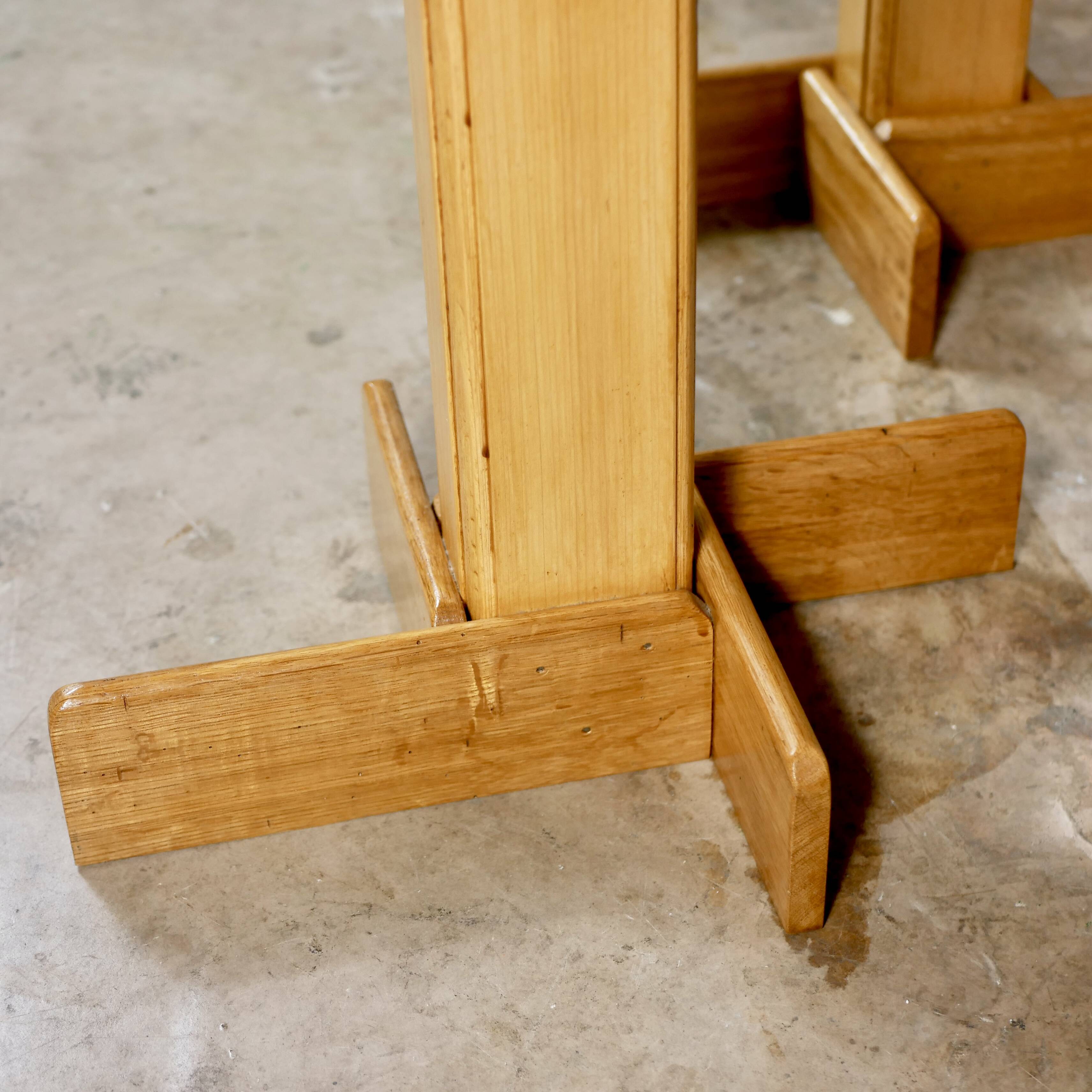 Series of 3 side tables in oak and pine