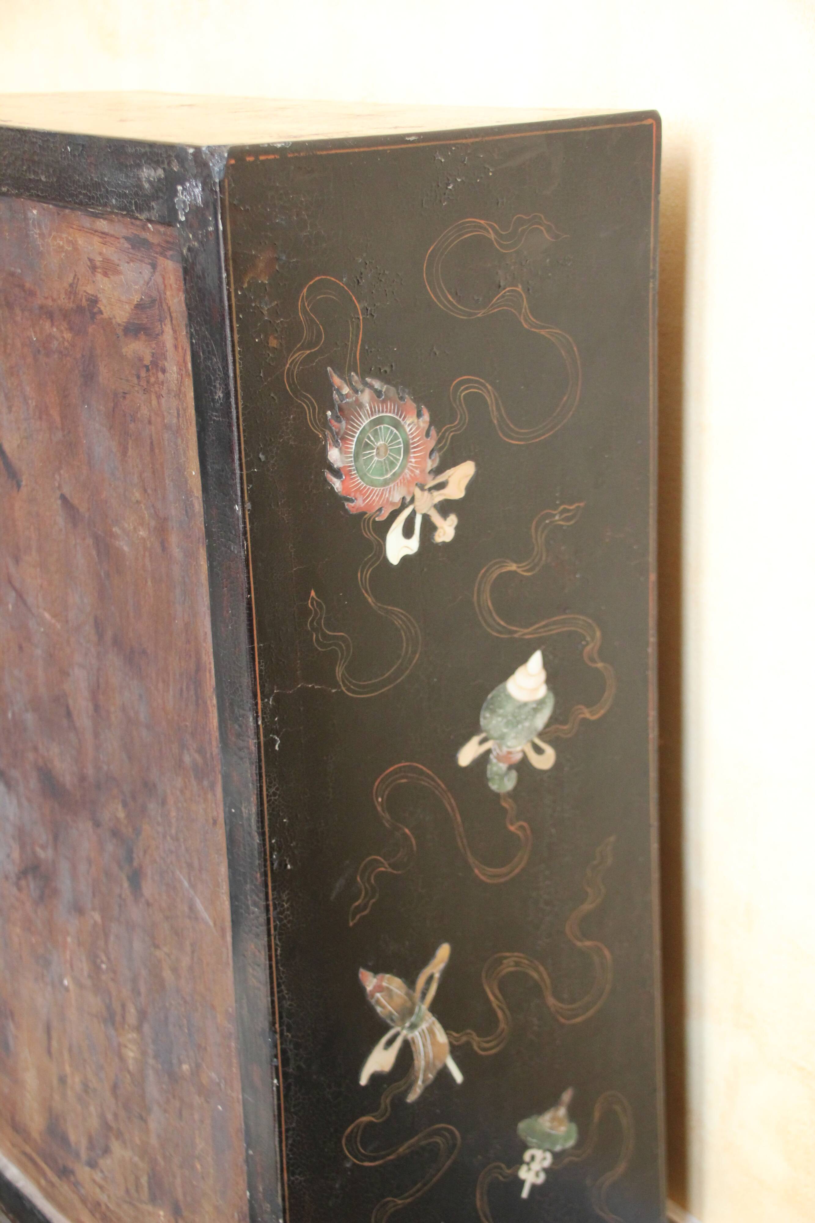 Chinese wardrobe, with mother-of-pearl inlays