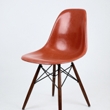 Chairs DSW charles & ray eames 1972