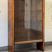1940's Italian cabinet credenza bar display with glass door art deco style