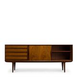 Danish buffet in rosewood, model no. 18, made in Oman by Jun Mobelfabrik, 1960s.