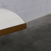 Rare set de 6 tables Baumann 1990, 80x120 et demi lune 120cm