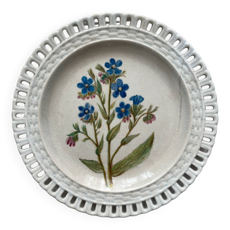 Openwork plate in fine, opaque Lunéville earthenware, flower painting dated 1886