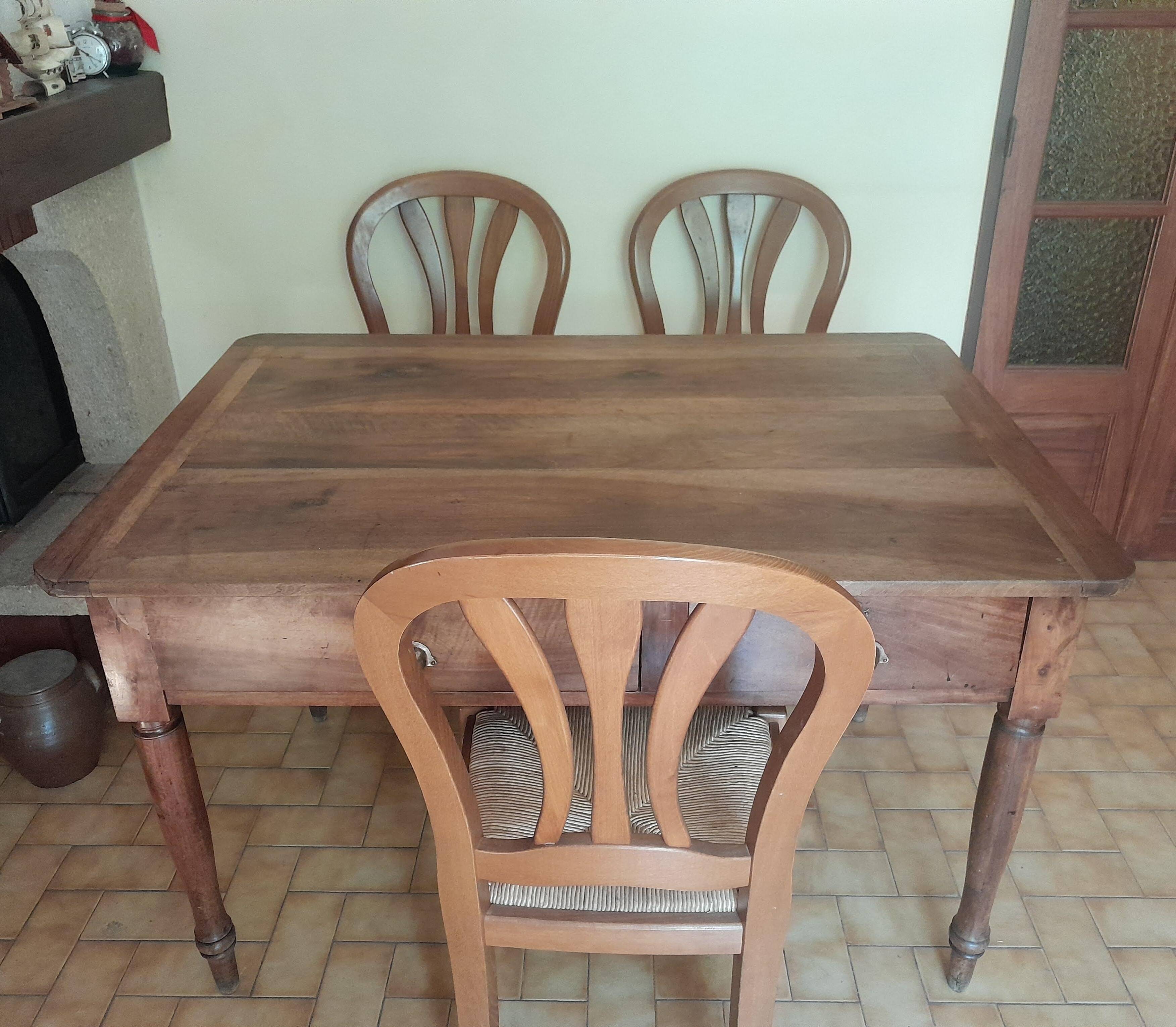 Bureau bois massif style Louis Philippe