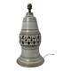 Pied de lampe en céramique ajourée