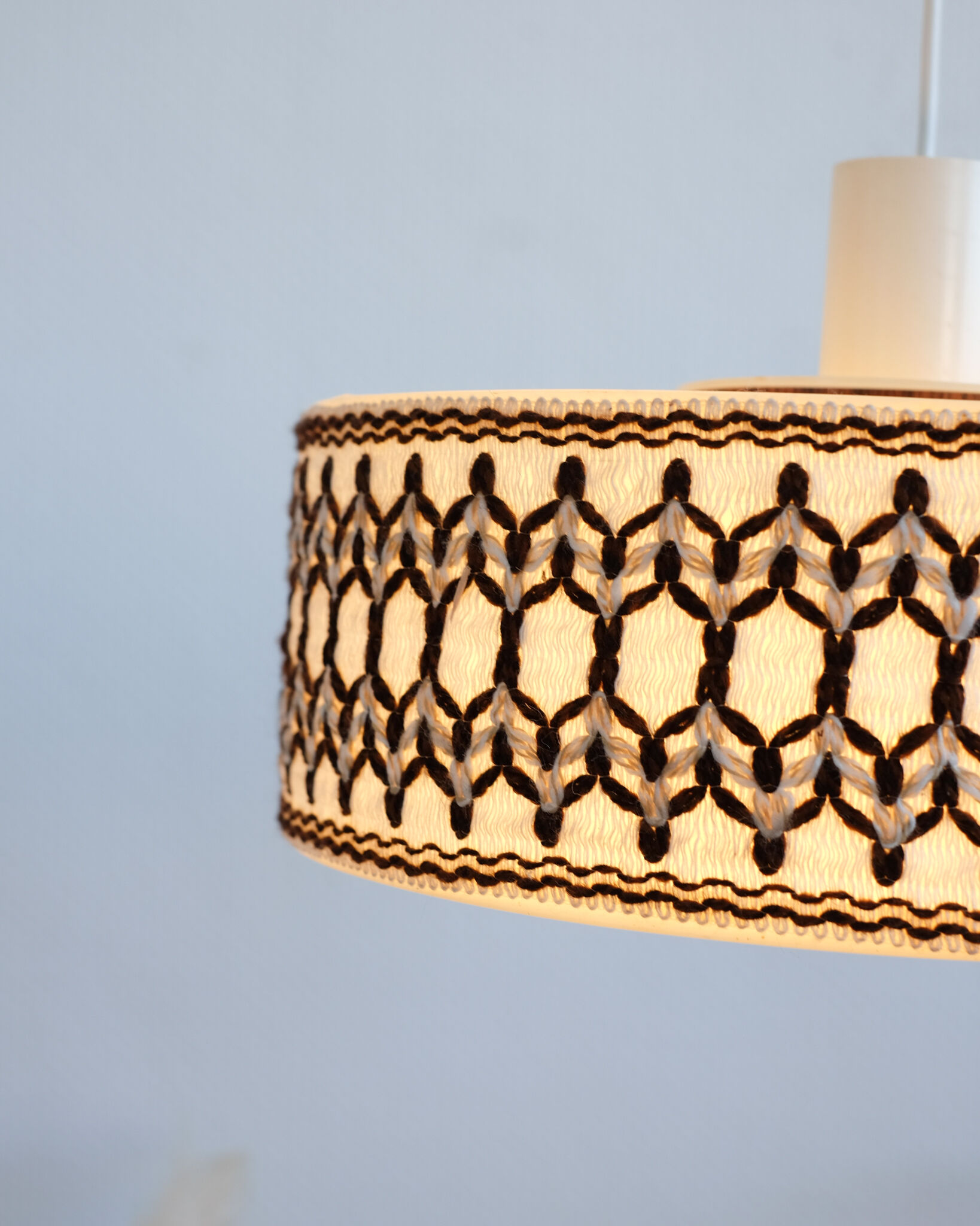 Vintage suspension in pvc, fabric and wool